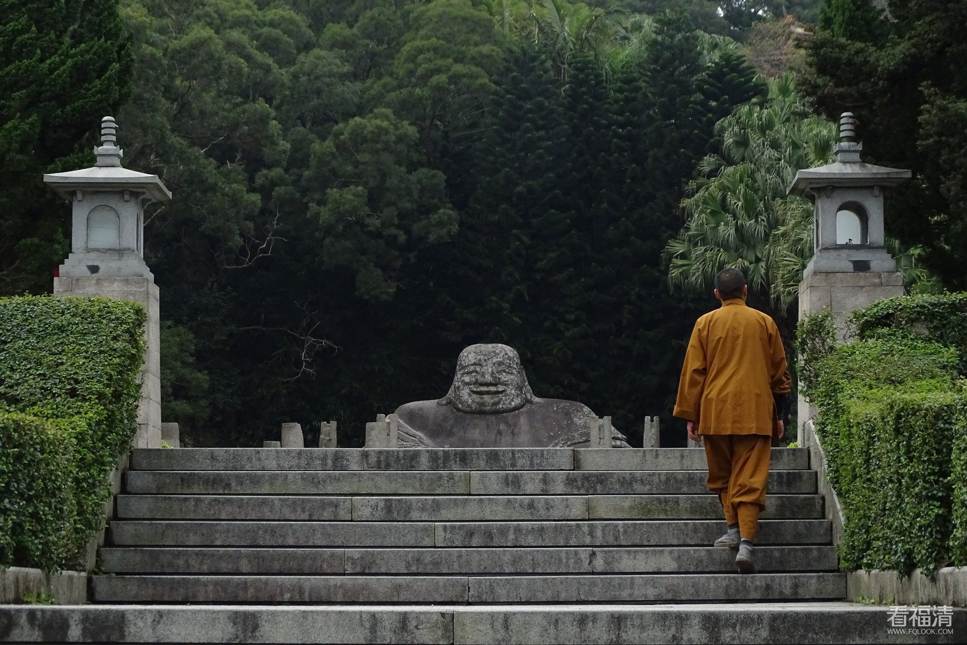 monk-and-mi-le-fo.jpg